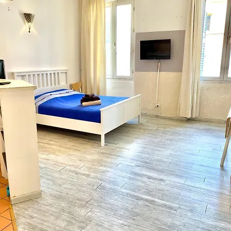 Apartment Cezanne Studio